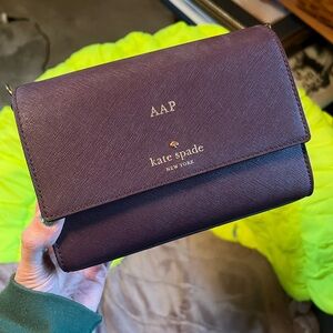 SUPER NICHE Kate Spade burgundy crosshatched leather crossbody with initials AAP
